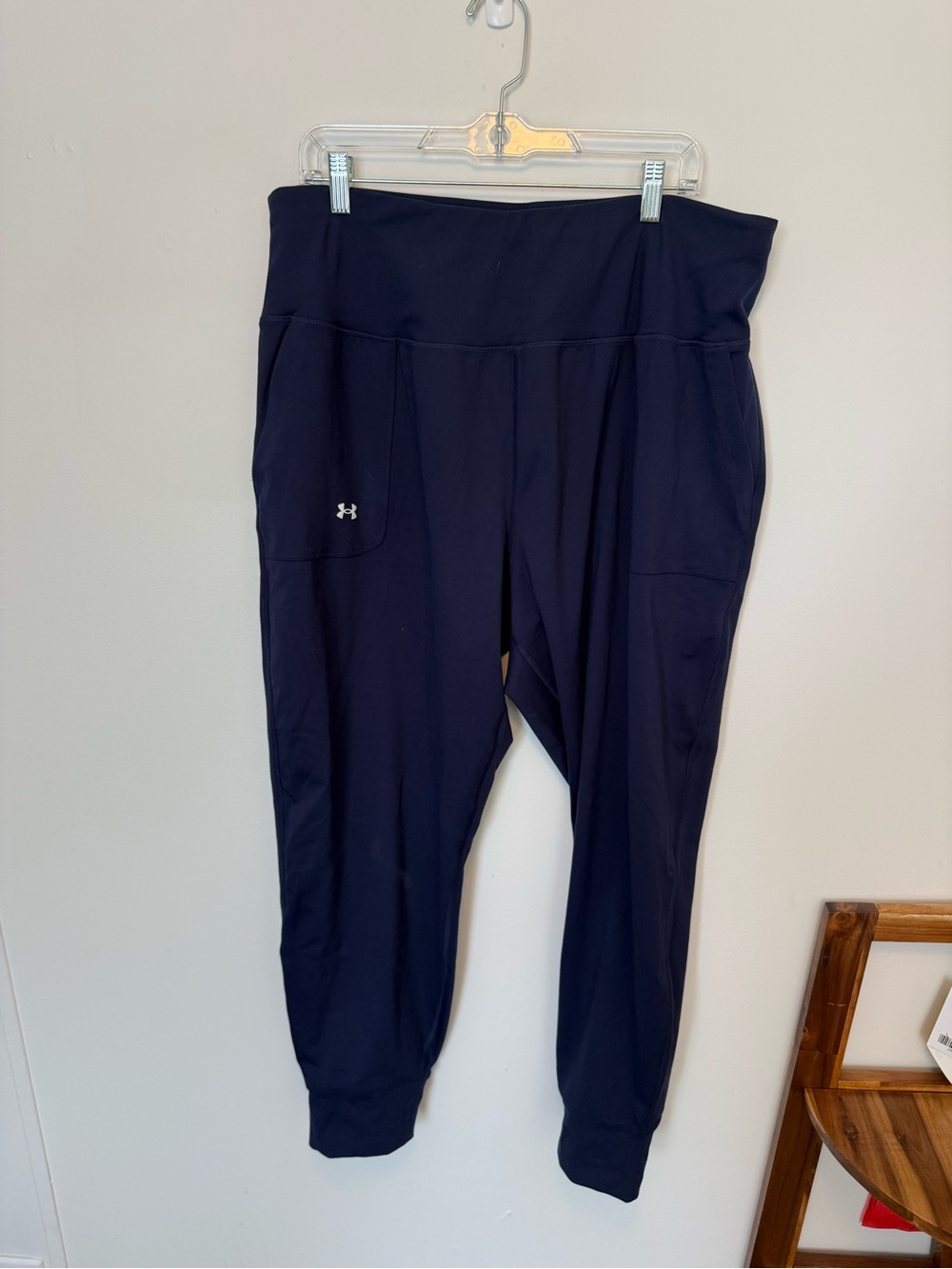Under Armour motion joggers NWT